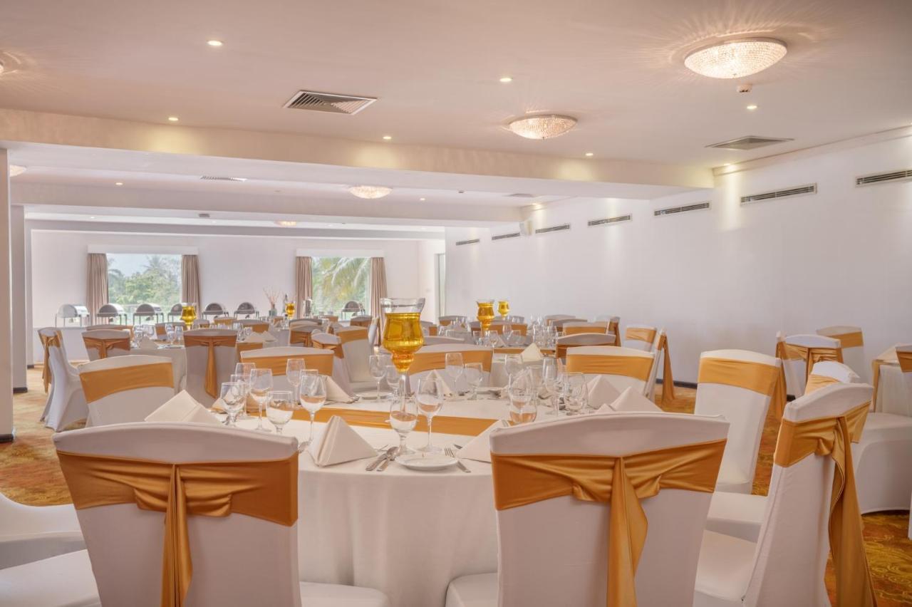 Citrus Waskaduwa Hotell Bentota Exteriör bild